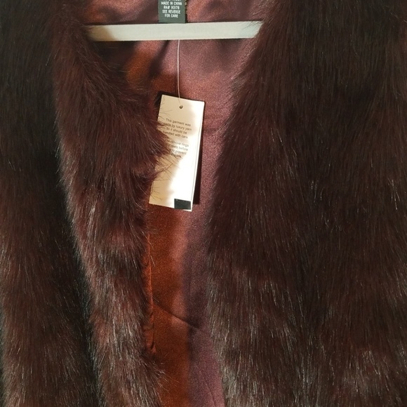 Gorgeous faux fur - Picture 3 of 7